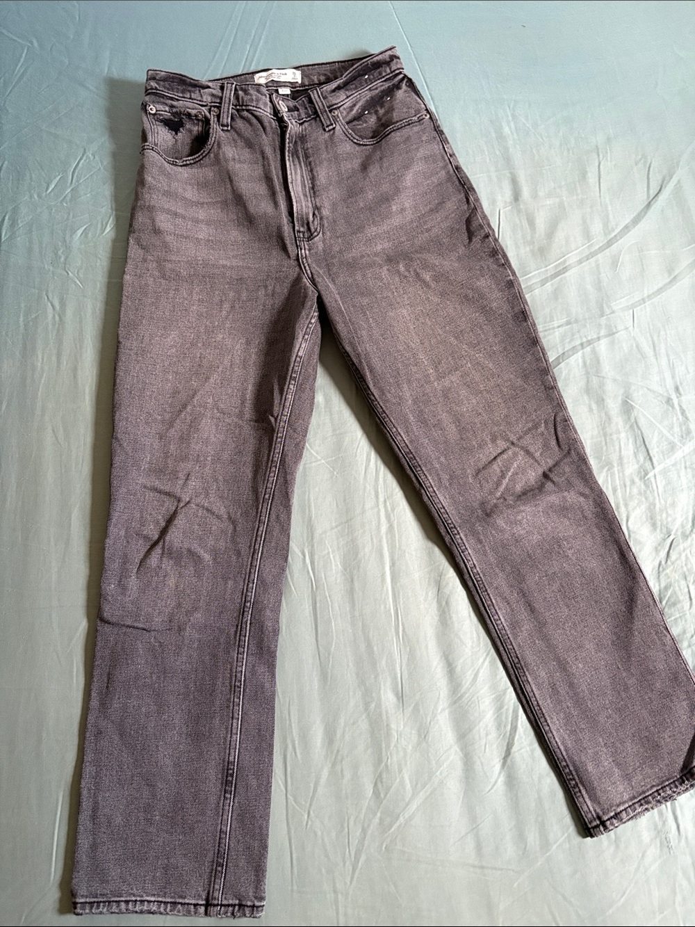 Abercrombie & Fitch Women's Straight Leg Jeans in Faded Charcoal